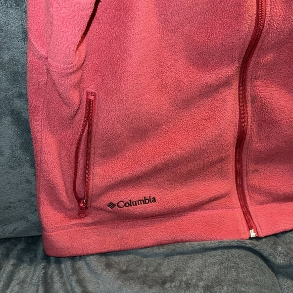 Columbia sportswear company XL women’s pink zippered vest with zip pockets 💕 - Picture 3 of 7